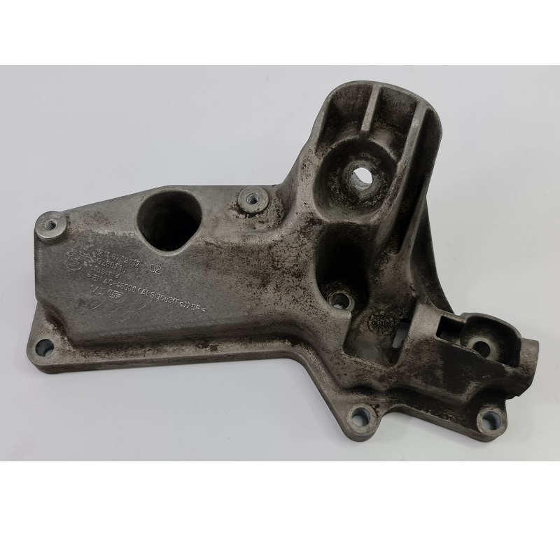 e60 motor taşıyıcı kulak sol ( 520d m47n2 ) 22116763217