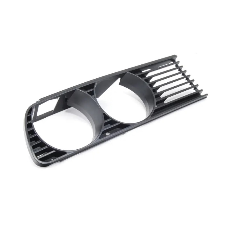 e30 sağ far çerçevesi panjur 1985-1991 51131876092